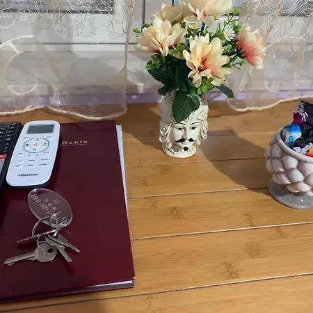 לינה וארוחת בוקר Bb Dante מסינה